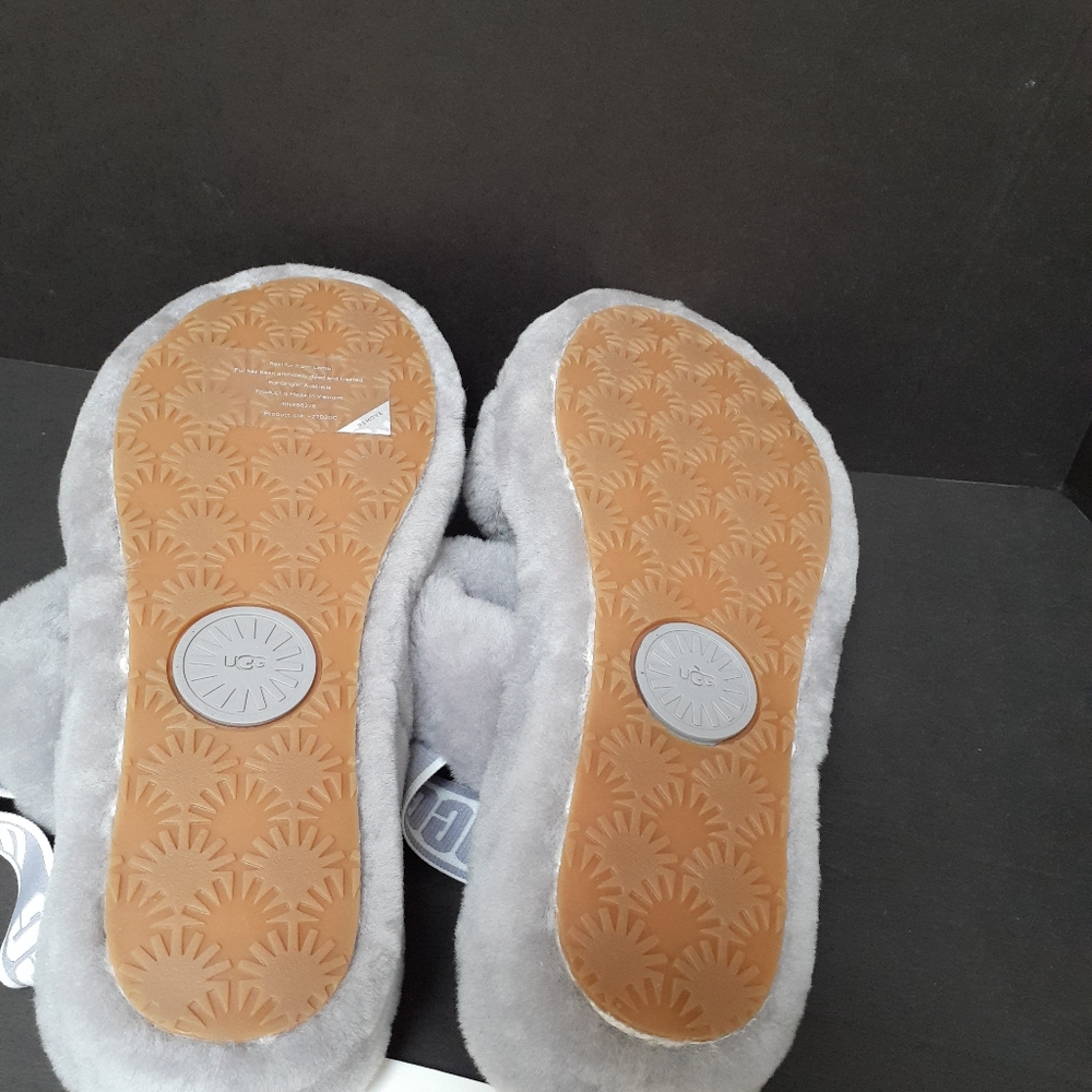 UGG OH YEAH Sandals Sz 9 - Picture 7 of 7